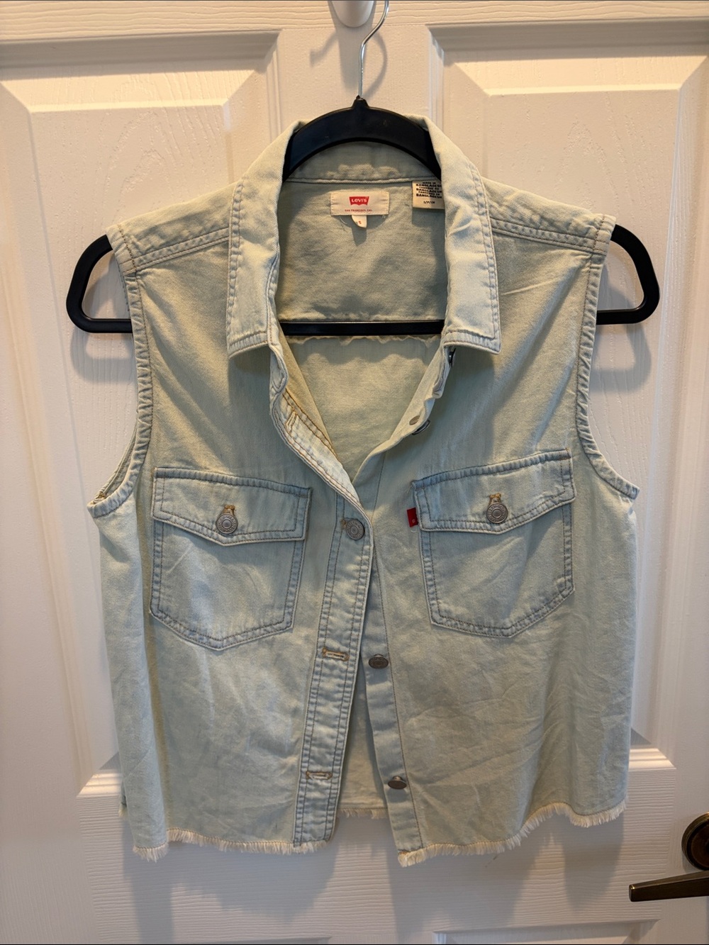Levi's Pale Blue Sleeveless Denim Jacket Vest..size small ..